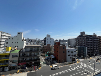 �Z�˂���̒��]�ʐ^�@-