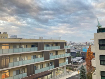 �Z�˂���̒��]�ʐ^�@-