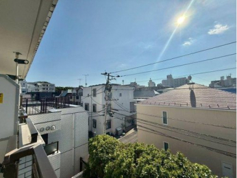 �Z�˂���̒��]�ʐ^�@-