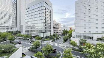 �Z�˂���̒��]�ʐ^�@-