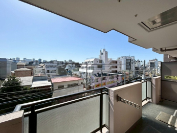 �Z�˂���̒��]�ʐ^�@-