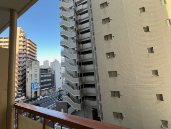 �Z�˂���̒��]�ʐ^�@-