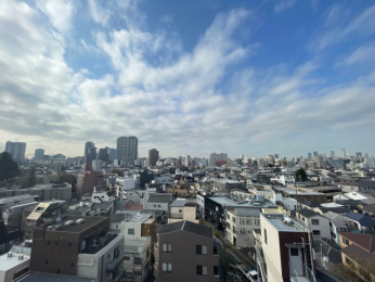 �Z�˂���̒��]�ʐ^�@-