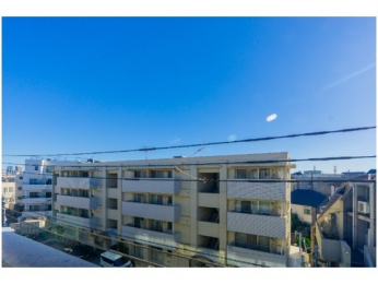 �Z�˂���̒��]�ʐ^�@-