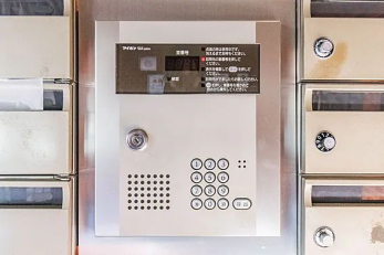 �G���g�����X�@�I�[�g���b�N