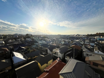 �Z�˂���̒��]�ʐ^�@-