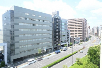 �Z�˂���̒��]�ʐ^�@-