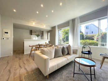 ���r���O�@-