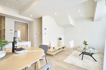 ���r���O�@-