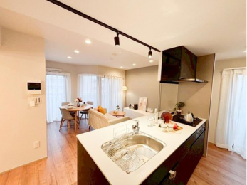 ���r���O�@-