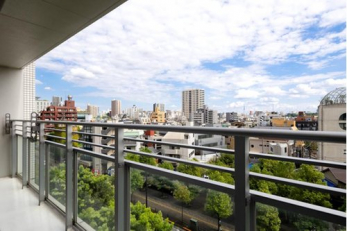 �Z�˂���̒��]�ʐ^�@-