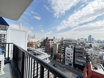 �Z�˂���̒��]�ʐ^�@-