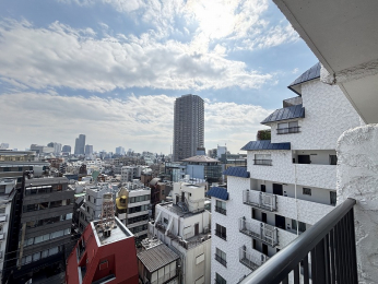 �Z�˂���̒��]�ʐ^�@-