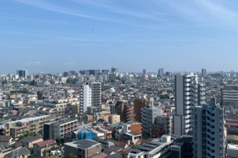 �Z�˂���̒��]�ʐ^�@-