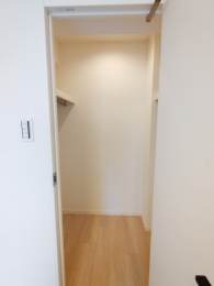[@-