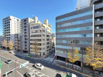 �Z�˂���̒��]�ʐ^�@-