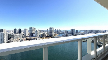 �Z�˂���̒��]�ʐ^�@-