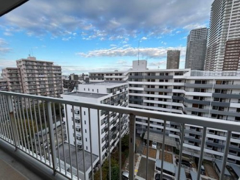 �Z�˂���̒��]�ʐ^�@-