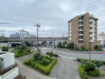 �Z�˂���̒��]�ʐ^�@-