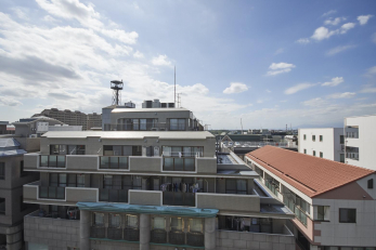 �Z�˂���̒��]�ʐ^�@-