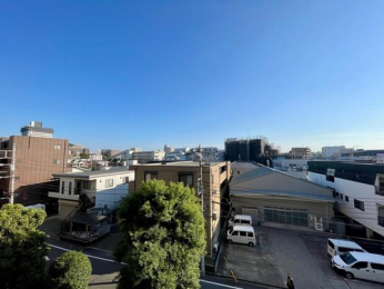 �Z�˂���̒��]�ʐ^�@-