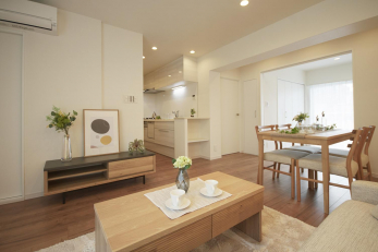 ���r���O�@-