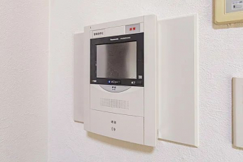 ���̑����ρ@TV���j�^�[�t�C���^�[�t�H��