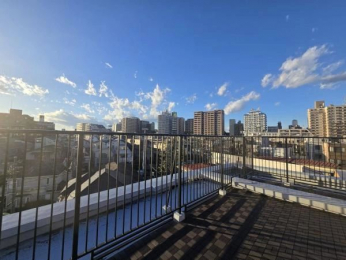 �Z�˂���̒��]�ʐ^�@-