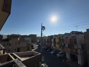 �Z�˂���̒��]�ʐ^�@-