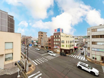 �Z�˂���̒��]�ʐ^�@-