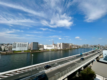 �Z�˂���̒��]�ʐ^�@-