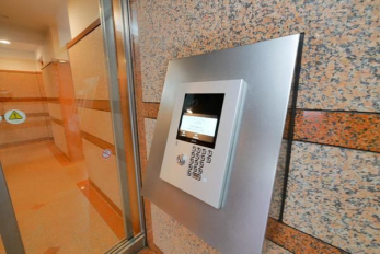 �G���g�����X�@�I�[�g���b�N