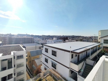 �Z�˂���̒��]�ʐ^�@-