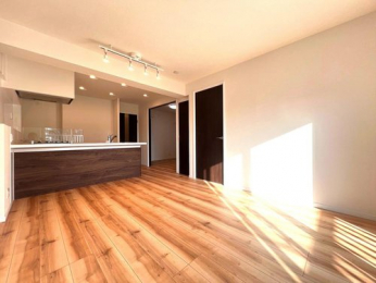 ���r���O�@-