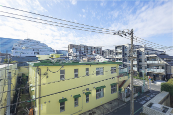 �Z�˂���̒��]�ʐ^�@-