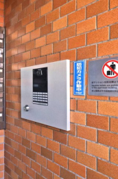 �G���g�����X�@�I�[�g���b�N