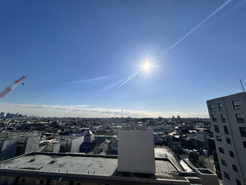 �Z�˂���̒��]�ʐ^�@-