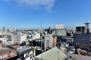 �Z�˂���̒��]�ʐ^�@-