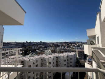 �Z�˂���̒��]�ʐ^�@-