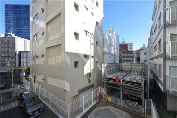 �Z�˂���̒��]�ʐ^�@-