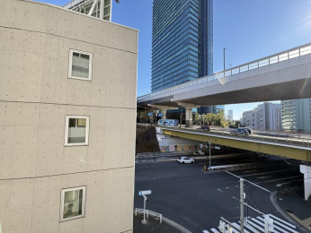 �Z�˂���̒��]�ʐ^�@-