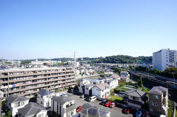 �Z�˂���̒��]�ʐ^�@-