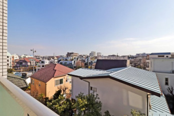 �Z�˂���̒��]�ʐ^�@-