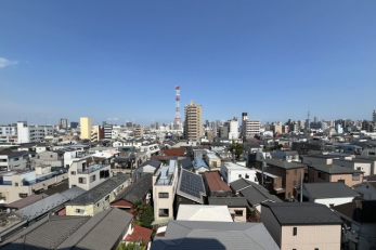 �Z�˂���̒��]�ʐ^�@-