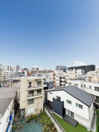 �Z�˂���̒��]�ʐ^�@-