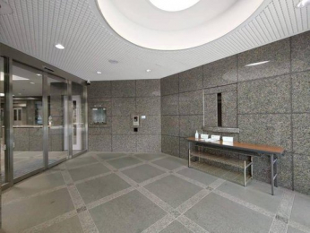 �G���g�����X�@�I�[�g���b�N