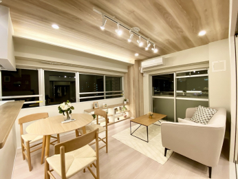 ���r���O�@-