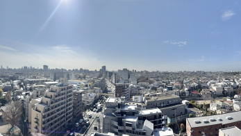 �Z�˂���̒��]�ʐ^�@-