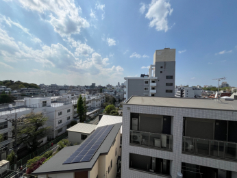 �Z�˂���̒��]�ʐ^�@-