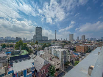 �Z�˂���̒��]�ʐ^�@-